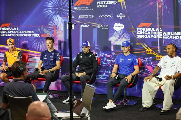 NORRIS Lando (gbr), McLaren F1 Team MCL36, ALBON Alexander (tha), Williams Racing FW44, OCON Esteban (fra), Alpine F1 Team A522, SCHUMACHER Mick (ger), Haas F1 Team VF-22 Ferrari, HAMILTON Lewis (gbr), Mercedes AMG F1 Team W13, portrait, press conference, PK, Pressekonferenz during the Formula 1 Singapore Airlines Singapore Grand Prix 2022, 17th round of the 2022 FIA Formula One World Championship, WM, Weltmeisterschaft from September 30 to October 02, 2022 on the Marina Bay Street Circuit, in Singapore - F1 - SINGAPORE GRAND PRIX 2022 DPPI Panoramic GOOD9791
