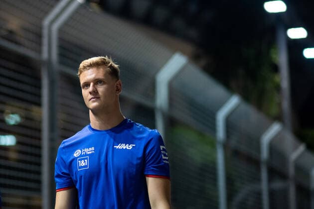 Mick Schumacher (GER, Haas F1 Team 47) beim Trackwalk, SIN, Formel 1 Grand Prix von Singapur, Marina Bay Circuit, Mediaday, 29.09.2022 SIN, Formel 1 Grand Prix von Singapur, Marina Bay Circuit, Mediaday, 29.09.2022 Singapur Copyright: xEibner Memmlerx EP_MMR