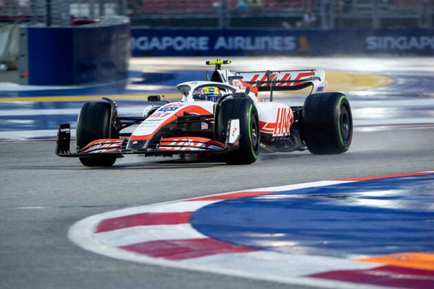 Mick Schumacher (GER, Haas F1 Team 47) im VF-22, SIN, Formel 1 Grand Prix von Singapur, Marina Bay Circuit, 3. Freies Training, 01.10.2022 SIN, Formel 1 Grand Prix von Singapur, Marina Bay Circuit, 3. Freies Training, 01.10.2022 Singapur Copyright: xEibner Memmlerx EP_MMR