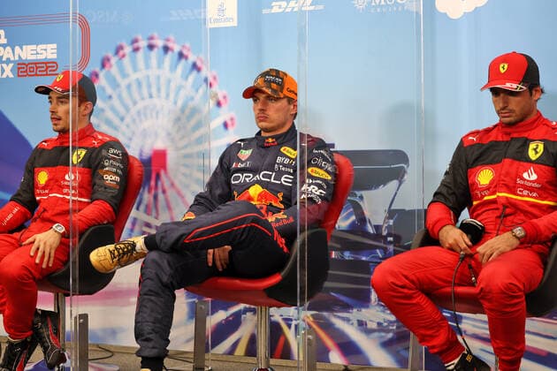 From left to right: Charles Leclerc (MON) Ferrari, Max Verstappen (NLD) Red Bull Racing and Carlos Sainz Jr (ESP) Ferrari, portrait in the post qualifying FIA press conference, PK, Pressekonferenz during the Formula 1 Honda Japense Grand Prix 2022, 18th round of the 2022 FIA Formula One World Championship, WM, Weltmeisterschaft from Octobre 7 to 9, 2022 on the Suzuka International Racing Course, in Suzuka, Mie Prefecture, Japan - F1 - JAPANESE GRAND PRIX 2022 DPPI Panoramic JAPAN_PRESS_CONF_SATURDAY_41