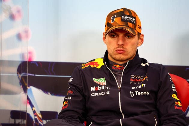 VERSTAPPEN Max (ned), Red Bull Racing RB18, portrait race winner and World Champion in the post race FIA press conference, PK, Pressekonferenz in the post race FIA Press Conference during the Formula 1 Honda Japanese Grand Prix 2022, 18th round of the 2022 FIA Formula One World Championship, WM, Weltmeisterschaft from Octobre 7 to 9, 2022 on the Suzuka International Racing Course, in Suzuka, Mie Prefecture, Japan - F1 - JAPANESE GRAND PRIX 2022 - RACE DPPI Panoramic JAPAN_SUNDAY_FIA_PRESS_CONF_18