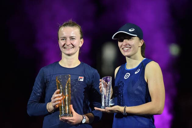 2022.10.09 Ostrava Tenis ziemny, turniej kobiet, turniej WTA, Tennis Damen Ostrawa, AGEL Open 2022, Final Iga Swiatek - Barbora Krejcikova N z Barbora Krejcikova, Iga Swiatek Foto Krzysztof Porebski PressFocus 2022.10.09 Ostrava Tennis, women, WTA tournament Ostrava AGEL Open 2022, Final game Iga Swiatek - Barbora Krejcikova Barbora Krejcikova, Iga Swiatek Credit: Krzysztof Porebski PressFocus NEWSPIX.PL --- Newspix.pl POLAND OUT! 20221009PF_KP131