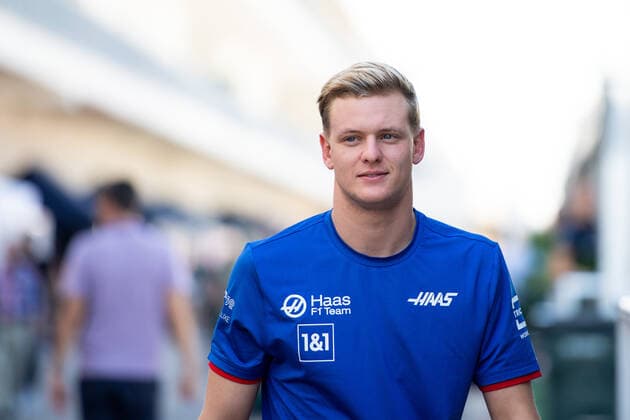 Mick Schumacher (GER, Haas F1 Team 47) im Fahrerlager, USA, Formel 1 Grand Prix der USA, Circuit of the Americas Austin, Mediaday, 20.10.2022 USA, Formel 1 Grand Prix der USA, Circuit of the Americas Austin, Mediaday, 20.10.2022 Austin Copyright: xEibner Memmlerx EP_MMR
