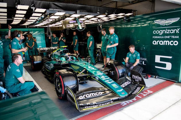 Sebastian Vettel (GER, Aston Martin Aramco Cognizant F1 Team 5) im VF-22 faehrt aus der Box, USA, Formel 1 Grand Prix der USA, Circuit of the Americas Austin, 3. Freies Training, 22.10.2022 USA, Formel 1 Grand Prix der USA, Circuit of the Americas Austin, 3. Freies Training, 22.10.2022 Austin Copyright: xEibner Memmlerx EP_MMR