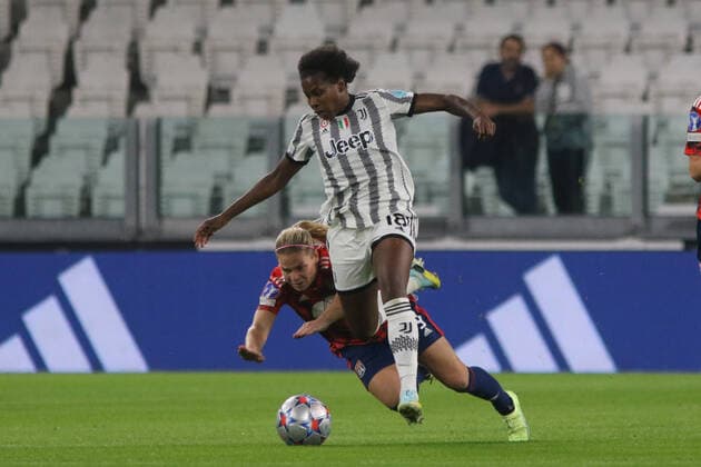 October 27, 2022, Turin, Italy: Turin, Italy, Allianz stadium, October 27, 2022, Lineth Beerensteyn (Juventus Women) and during Juventus Women vs Olympique Lyonnais - UEFA Champions League Women football match. UEFA Champions League Women football match - Juventus Women vs Olympique Lyonnais, Turin, Italy - ZUMAl164 20221027_zsa_l164_033 Copyright: xMaurizioxVallettax
