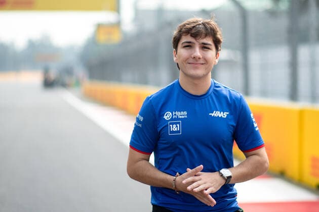 Enzo Fittipaldi (BRA, Haas F1 Team) beim Trackwalk, MEX, Formel 1 Grand Prix von Mexiko, Autodromo Hermanos Rodriguez Mexico City, Mediaday, 27.10.2022 MEX, Formel 1 Grand Prix von Mexiko, Autodromo Hermanos Rodriguez Mexico City, Mediaday, 27.10.2022 Mexico City Copyright: xEibner Memmlerx EP_MMR