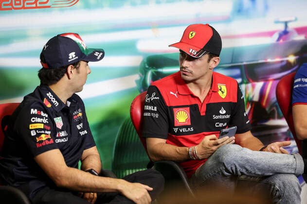 LECLERC Charles (mco), Scuderia Ferrari F1-75, portrait PEREZ Sergio (mex), Red Bull Racing RB18, portrait press conference, PK, Pressekonferenz during the Formula 1 Grand Premio de la Ciudad de Mexico 2022, Mexican Grand Prix 2022, 20th round of the 2022 FIA Formula One World Championship, WM, Weltmeisterschaft from October 28 to 30, 2022 on the Autodromo Hermanos Rodriguez, in Mexico City, Mexico - F1 - MEXICO CITY GRAND PRIX 2022 DPPI Panoramic G00D8483