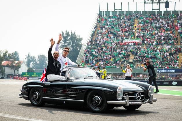 HAMILTON Lewis (gbr), Mercedes AMG F1 Team W13, RUSSELL George (gbr), Mercedes AMG F1 Team W13, portrait during the Formula 1 Grand Premio de la Ciudad de Mexico 2022, Mexican Grand Prix 2022, 20th round of the 2022 FIA Formula One World Championship, WM, Weltmeisterschaft from October 28 to 30, 2022 on the Autodromo Hermanos Rodriguez, in Mexico City, Mexico - F1 - MEXICO CITY GRAND PRIX 2022 - RACE DPPI Panoramic 20221030_G00D1513
