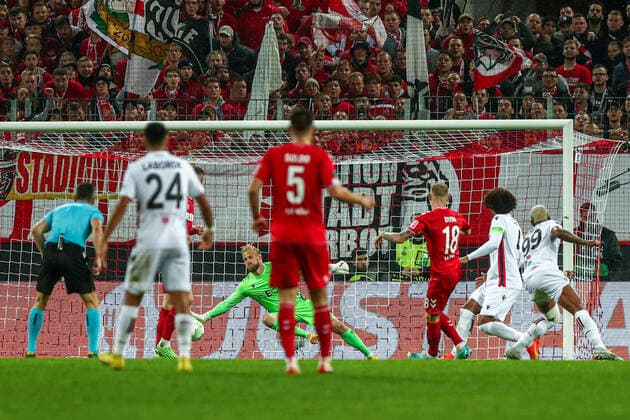 Ondrej Duda (FC Köln Koeln, 18)schießt schiesst das Tor zum 2:2, GER, FC Köln Koeln vs. OGC Nizza Nice, UEFA Conference League 2022 23, Gruppenphase, Gruppe D, 6. Spieltag, 03.11.2022, GER, FC Köln Koeln vs. OGC Nizza Nice, UEFA Conference League 2022 23, Gruppenphase, Gruppe D, 6. Spieltag, 03.11.2022, Foto: Eibner-Pressefoto Gabriel Boia Köln Koeln Copyright: xEibner-Pressefoto GabrielxBoiax EP_EER