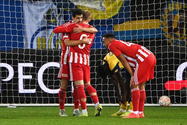 Fussball, Herren, Saison 2022 2023, Europa League (Gruppenphase, Gruppe D, 6. Spieltag), Royale Union Saint-Gilloise - 1. FC Union Berlin, v. l. Diogo Leite (1. FC Union Berlin, 4), Julian Ryerson (1. FC Union Berlin, 6) und Jamie Leweling (1. FC Union Berlin, 40) Schlussjubel, jubeln nach dem 0:1-Sieg, 03.11. 2022, Copyright: xMatthiasxKochx