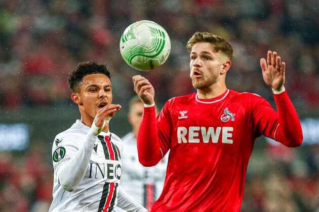 Jan Thielmann (FC Köln Koeln, 29) im Zweikampf gegen Hicham Boudaoui (OGC Nizza Nice, 28), GER, FC Köln Koeln vs. OGC Nizza Nice, UEFA Conference League 2022 23, Gruppenphase, Gruppe D, 6. Spieltag, 03.11.2022, GER, FC Köln Koeln vs. OGC Nizza Nice, UEFA Conference League 2022 23, Gruppenphase, Gruppe D, 6. Spieltag, 03.11.2022, Foto: Eibner-Pressefoto Gabriel Boia Köln Koeln Copyright: xEibner-Pressefoto GabrielxBoiax EP_EER
