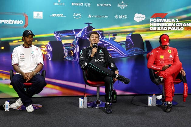 RUSSELL George (gbr), Mercedes AMG F1 Team W13, portrait HAMILTON Lewis (gbr), Mercedes AMG F1 Team W13, portrait SAINZ Carlos (spa), Scuderia Ferrari F1-75, portrait press conference, PK, Pressekonferenz during the Formula 1 Heineken Grande Premio de Sao Paulo 2022, Sao Paulo Grand Prix Grand Prix 2022, 21st round of the 2022 FIA Formula One World Championship, WM, Weltmeisterschaft from November 11 to 13, 2022 on the Interlagos Circuit, in Sao Paulo, Brazil - F1 - SAO PAULO GRAND PRIX 2022 - RACE DPPI Panoramic BRAZIL_SUNDAY_FIA_PRESS_CONF_04