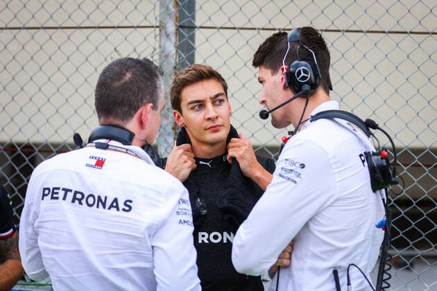 RUSSELL George (gbr), Mercedes AMG F1 Team W13, portrait starting grid, grille de depart, during the Formula 1 Heineken Grande Premio de Sao Paulo 2022, Sao Paulo Grand Prix Grand Prix 2022, 21st round of the 2022 FIA Formula One World Championship, WM, Weltmeisterschaft from November 11 to 13, 2022 on the Interlagos Circuit, in Sao Paulo, Brazil - F1 - SAO PAULO GRAND PRIX 2022 - RACE DPPI Panoramic 00122048_AV6_4535