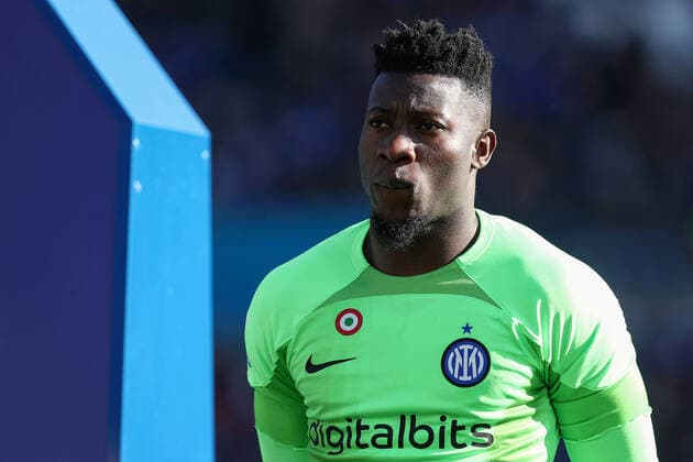 November 13, 2022, Bergamo, Italy: Bergamo, Italy, Gewiss Stadium, November 13, 2022, Andre Onana of FC Internazionale looks on during Atalanta BC vs Inter - FC Internazionale - italian soccer Serie A match. italian soccer Serie A match - Atalanta BC vs Inter - FC Internazionale, Bergamo, Italy - ZUMAl164 20221113_zsa_l164_837 Copyright: xFrancescoxScaccianocex