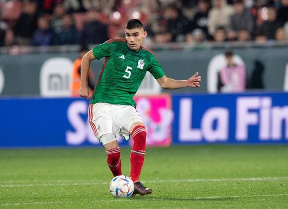 Seleccion Mexicana 2022 Mexico 1-2 Sweden Johan Vasquez of Mexico during the game Mexico (Mexican national team, Nationalteam vs Sweden, friendly match of preparation prior to the start of the FIFA World Cup, WM, Weltmeisterschaft, Fussball Qatar 2022, at Montilivi Municipal Stadium, on November 16, 2022. <br><br> Johan Vasquez de Mexico durante el partido Mexico (Seleccion Nacional Mexicana) vs Suecia,amistoso de preparacion previo al inicio de la Copa Mundial de la FIFA Qatar 2022, en el Estadio Municipal de Montilivi, el 16 de noviembre de 2022. GIRONA ESPANA ESPANA Copyright: xDavidxLeahx 20221116153800_SM_AM_MEX_SWE_VASQUEZ29
