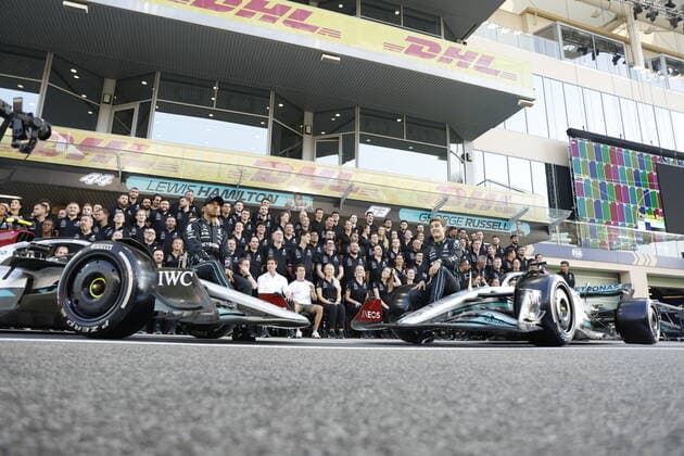 44 Lewis Hamilton (GBR, Mercedes-AMG Petronas F1 Team), Toto Wolff (AUT, Mercedes-AMG Petronas F1 Team), Nyck de Vries (NLD, Mercedes-AMG Petronas F1 Team), 63 George Russell (GBR, Mercedes-AMG Petronas F1 Team), F1 Grand Prix of Abu Dhabi at Yas Marina Circuit on November 17, 2022 in Abu Dhabi, United Arab Emirates. (Photo by HOCH ZWEI) Abu Dhabi United Arab Emirates