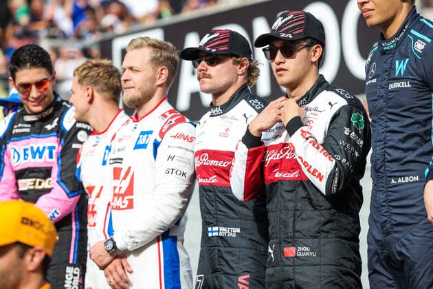 ZHOU Guanyu (chi), Alfa Romeo F1 Team ORLEN C42, BOTTAS Valtteri (fin), Alfa Romeo F1 Team ORLEN C42, portrait during the Formula 1 Etihad Airways Abu Dhabi Grand Prix 2022, 22nd round of the 2022 FIA Formula One World Championship, WM, Weltmeisterschaft from November 18 to 20, 2022 on the Yas Marina Circuit, in Yas Island, Abu Dhabi - F1 - ABU DHABI GRAND PRIX 2022 - RACE DPPI Panoramic 20221120_GOOD0108
