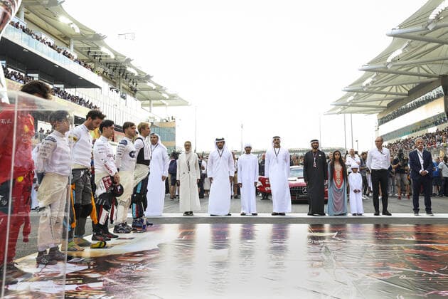 BEN SULAYEM Mohammed (uae), President of the FIA, DOMENICALI Stefano (ita), Chairman and CEO Formula One Group FOG, CAREY Chase (usa), former Chairman and CEO Formula One Group FOG, portrait during the Formula 1 Etihad Airways Abu Dhabi Grand Prix 2022, 22nd round of the 2022 FIA Formula One World Championship, WM, Weltmeisterschaft from November 18 to 20, 2022 on the Yas Marina Circuit, in Yas Island, Abu Dhabi - F1 - ABU DHABI GRAND PRIX 2022 - RACE DPPI Panoramic 00122050_G00D1411.JPG