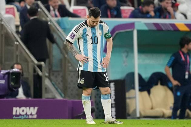 Mandatory Credit: Photo by Dave Shopland Shutterstock (13634804ap) Lionel Messi of Argentina Argentina v Mexico, FIFA World Cup, WM, Weltmeisterschaft, Fussball 2022, Group C, Football, Lusail Stadium, Al Daayen, Qatar - 26 Nov 2022 Editorial Use Only Argentina v Mexico, FIFA World Cup 2022, Group C, Football, Lusail Stadium, Al Daayen, Qatar - 26 Nov 2022 Editorial Use Only Copyright: xDavexShopland Shutterstockx 13634804ap