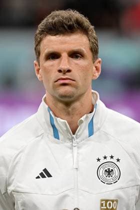 Al-Khor, Al-Bayt Stadium, 27.11.22, QAT, Herren, FIFA World Cup, WM, Weltmeisterschaft, Fussball 2022, Spanien-Deutschland Bild: Thomas MUELLER (Deutschland) Nur fuer journalistische Zwecke! Only for editorial use! Gemaess den Vorgaben der FIFA ist es untersagt, in dem Stadion und oder vom Spiel angefertigte Fotoaufnahmen in Form von Sequenzbildern und oder videoaehnlichen Fotostrecken zu verwerten bzw. verwerten zu lassen. FIFA regulations prohibit any use of photographs as image sequences and or quasi-video. Katar