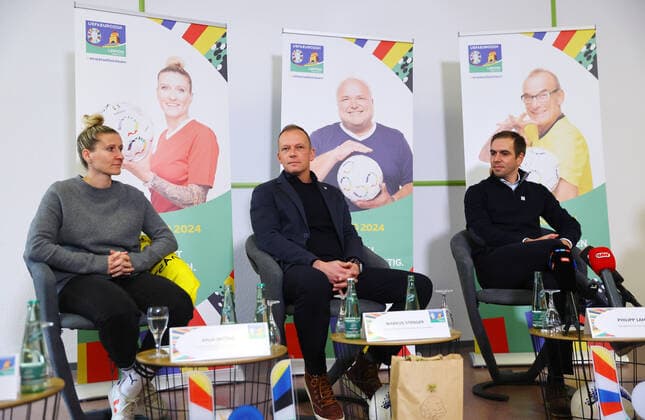 UEFA EURO, EM, Europameisterschaft,Fussball 2024 - Host City Leipzig 08.12.2022 Leipzig, 08.12.2022, Sportschule Egidius Braun, Fußball EM 2024, Working Visit der EURO 2024 GmbH und Inklusiver Europacup. , Euro24 Organisationskomitee. Im Bild v.l.: Anja Mittag (Leipzig Botschafterin), Markus Stenger (Geschäftsführer DFB Euro 2024 GmbH) und Turnierdirektor Philipp Lahm (Ex DFB Nationalspieler) ,