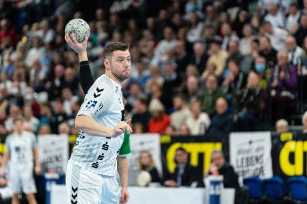 7 Meter Niclas Ekberg (THW Kiel 18) THW Kiel vs. GWD Minden, Handball, Bundesliga, Spieltag 18, Saison 2022 2023, 26.12.2022 -Pressefoto Marcel von Fehrn THW Kiel vs. GWD Minden, Handball, Bundesliga, Spieltag 18, Saison 2022 2023, 26.12.2022 Kiel Copyright: xEibner-Pressefoto MarcelxvonxFehrnx EP_EER