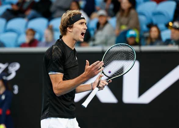 Alexander Zverev (GER), Australian Open 2023, Melbourne Park, Melbourne, Victoria, Australia., Alexander Zverev (GER) reagiert veraergert, Aerger, enttaeuscht, Enttaeuschung, Emotion Copyright: xJuergenxHasenkopfx