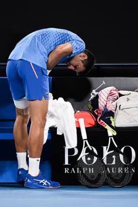 Mandatory Credit: Photo by James Gouley Shutterstock (13716770fp) Novak Djokovic applies cream during his second round match Australian Open, Day Four, Tennis, Melbourne Park, Melbourne, Australia - 19 Jan 2023 Australian Open, Day Four, Tennis, Melbourne Park, Melbourne, Australia - 19 Jan 2023 Copyright: xJamesxGouley Shutterstockx 13716770fp