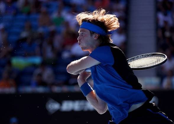 Mandatory Credit: Photo by Ella Ling Shutterstock (13729779cq) Andrey Rublev of Russia in action Australian Open, Day Eight, Tennis, Melbourne Park, Melbourne, Australia - 23 Jan 2023 Australian Open, Day Eight, Tennis, Melbourne Park, Melbourne, Australia - 23 Jan 2023 Copyright: xEllaxLing Shutterstockx 13729779cq