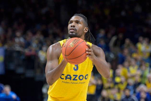 Jaleen Smith (Alba Berlin, 03), Freisteller, GER, Alba Berlin vs EWE Baskets Oldenburg, BBL, Basketball - Bundesliga - Maenner, Mercedes Benz Arena, Woche 20, Saison 2022 2023, 11.02.23, 2023, GER, Alba Berlin vs EWE Baskets Oldenburg, BBL, Basketball - Bundesliga - Maenner, Woche 20, Saison 2022 2023, 11.02.23, Berlin Copyright: xEibner-Pressefoto UwexKochx EP_UKH