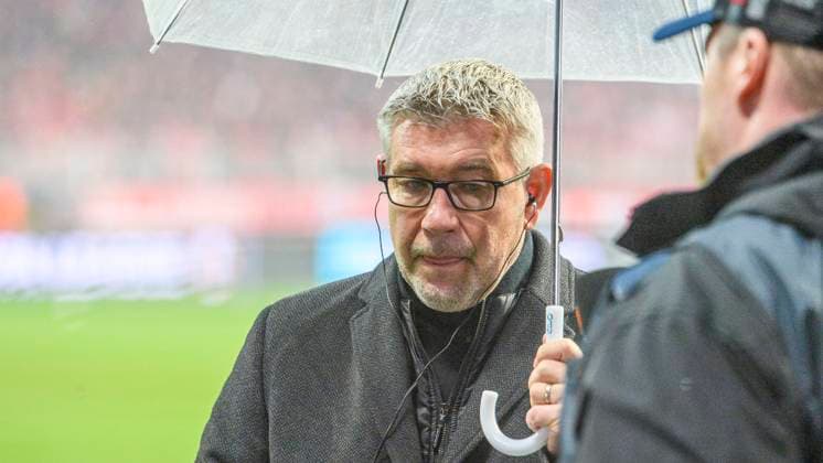 Urs Fischer (1.FC Union Berlin, Trainer), auf dem Weg zum Interview vor dem Spiel, GER, 1.FC Union Berlin vs AFC Ajax Amsterdam, UEFA Europa League , Rueckspiel, Saison - Spielzeit 2022 2023, 23.02.2023, DFL REGULATIONS PROHIBIT ANY USE OF PHOTOGRAPHS AS IMAGE SEQUENCES AND OR QUASI-VIDEO, GER, Berlin, 1.FC Union Berlin vs Ajax Amsterdam, UEFA Europa League , Rueckspiel, Spielzeit 2022 2023, 23.02.2023, fcuafc, afc, Berlin Copyright: xUwexKoch Eibner-Pressefotox EP_UKH