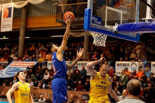 14.03.2023, easyCredit Basketball Bundesliga, BBL, Saison 2022 2023, Herren, Syntainics MBC - Alba Berlin, 8. Martin Breunig, Syntainics MBC, 43, Luke Sikma, Alba Berlin Weißenfels Stadthalle Sachsen-Anhalt Germany
