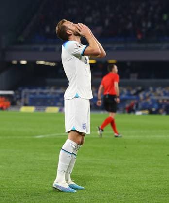 Mandatory Credit: Photo by Kieran McManus Shutterstock (13836561az) Harry Kane of England reacts to a missed chance Italy v England, UEFA European Championship, EM, Europameisterschaft 2024 Qualifying, Group C, Football, Stadio Diego Armando Maradona, Naples, Italy - 23 Mar 2023 EDITORIAL USE ONLY No use with unauthorised audio, video, data, fixture lists, club league logos or live services. Online in-match use limited to 120 images, no video emulation. No use in betting, games or single club league player publications. Italy v England, UEFA European Championship 2024 Qualifying, Group C, Football, Stadio Diego Armando Maradona, Naples, Italy - 23 Mar 2023 EDITORIAL USE ONLY No use with unauthorised audio, video, data, fixture lists, club league logos or live services. Online in-match use limited to 120 images, no video emulation. No use in betting, games or single club league player publications. Copyright: xKieranxMcManus Shutterstockx 13836561az