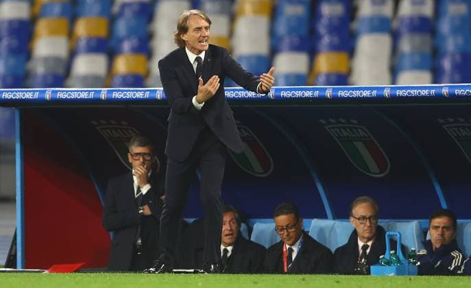 Mandatory Credit: Photo by Kieran McManus Shutterstock (13836561ba) Italy manager Roberto Mancini gestures on the touchline Italy v England, UEFA European Championship, EM, Europameisterschaft 2024 Qualifying, Group C, Football, Stadio Diego Armando Maradona, Naples, Italy - 23 Mar 2023 EDITORIAL USE ONLY No use with unauthorised audio, video, data, fixture lists, club league logos or live services. Online in-match use limited to 120 images, no video emulation. No use in betting, games or single club league player publications. Italy v England, UEFA European Championship 2024 Qualifying, Group C, Football, Stadio Diego Armando Maradona, Naples, Italy - 23 Mar 2023 EDITORIAL USE ONLY No use with unauthorised audio, video, data, fixture lists, club league logos or live services. Online in-match use limited to 120 images, no video emulation. No use in betting, games or single club league player publications. Copyright: xKieranxMcManus Shutterstockx 13836561ba