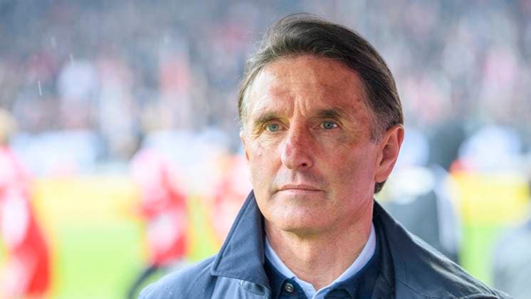 Bruno Labbadia (VfB Stuttgart, Trainer), kommt, geht, im Interview mit sky GER, 1.FC Union Berlin vs VfB Stuttgart, Bundesliga, 26. Spieltag, Saison - Spielzeit 2022 2023, 01.04.2023, DFL REGULATIONS PROHIBIT ANY USE OF PHOTOGRAPHS AS IMAGE SEQUENCES AND OR QUASI-VIDEO, GER, Berlin, 1.FC Union Berlin vs VfB Stuttgart, 26. Spieltag, 1. Bundesliga, Spielzeit 2022 2023, 01.04.2023, Berlin Copyright: xUwexKoch Eibner-Pressefotox EP_UKH
