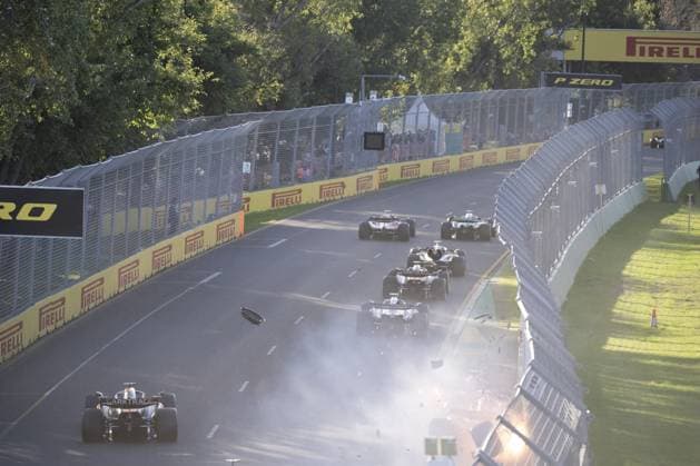 10 GASLY Pierre (fra), Alpine F1 Team A523, action 31 OCON Esteban (fra), Alpine F1 Team A523, action during the Formula 1 Rolex Australian Grand Prix 2023, 3rd round of the 2023 Formula One World Championship, WM, Weltmeisterschaft from March 31 to April 2, 2023 on the Albert Park Circuit, in Melbourne, Australia - F1 - AUSTRALIAN GRAND PRIX 2023 - RACE DPPI Panoramic 00122007_020423-AUS-4102-PVE_1