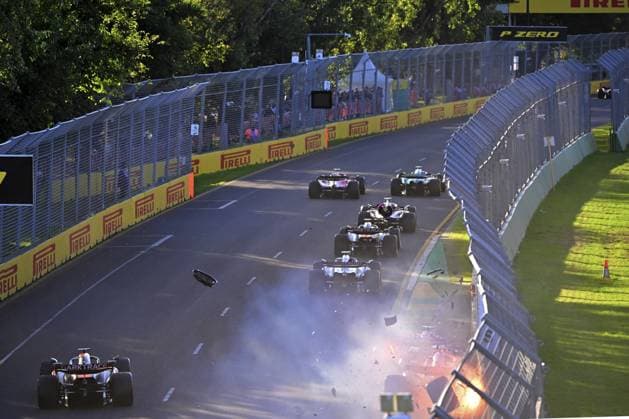 10 GASLY Pierre (fra), Alpine F1 Team A523, action 31 OCON Esteban (fra), Alpine F1 Team A523, action during the Formula 1 Rolex Australian Grand Prix 2023, 3rd round of the 2023 Formula One World Championship, WM, Weltmeisterschaft from March 31 to April 2, 2023 on the Albert Park Circuit, in Melbourne, Australia - F1 - AUSTRALIAN GRAND PRIX 2023 - RACE DPPI Panoramic 00122007_020423-AUS-4102-PVE