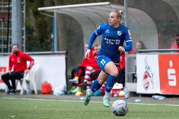 Cindy Koenig (SC Sand, 11) am Ball, GER, 1. FC Koeln U20 vs. SC Sand, Fussball Frauen 2. Bundesliga, 19. Spieltag, Spielzeit 2022 2023, 02.04.2023 GER, 1. FC Koeln U20 vs. SC Sand, Fussball Frauen 2. Bundesliga, 19. Spieltag, Spielzeit 2022 2023, 02.04.2023 Koeln Copyright: xEibner Memmlerx EP_MMR