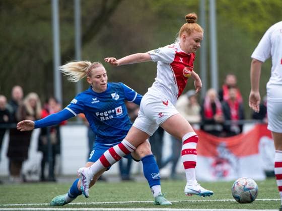 Laura Vogt (1. FC Koeln U20) im Zweikampf mit Cindy Koenig (SC Sand, 11), GER, 1. FC Koeln U20 vs. SC Sand, Fussball Frauen 2. Bundesliga, 19. Spieltag, Spielzeit 2022 2023, 02.04.2023 GER, 1. FC Koeln U20 vs. SC Sand, Fussball Frauen 2. Bundesliga, 19. Spieltag, Spielzeit 2022 2023, 02.04.2023 Koeln Copyright: xEibner Memmlerx EP_MMR