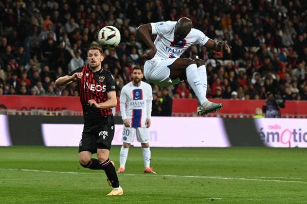 April 8, 2023, Nice, France: Nice, France, Allianz Riviera, April 08, 2023, danilo pereira (psg) and aaron ramsey (nice) during OGC Nice vs Paris Saint Germain (PSG) - French football Ligue 1 match. French football Ligue 1 match - OGC Nice vs Paris Saint Germain (PSG), Nice, France - ZUMAl164 20230408_zsa_l164_465 Copyright: xAlessioxTarpinix