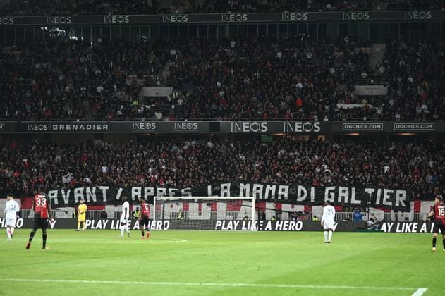 April 8, 2023, Nice, France: Nice, France, Allianz Riviera, April 08, 2023, supporters of nice during OGC Nice vs Paris Saint Germain (PSG) - French football Ligue 1 match. French football Ligue 1 match - OGC Nice vs Paris Saint Germain (PSG), Nice, France - ZUMAl164 20230408_zsa_l164_476 Copyright: xAlessioxTarpinix