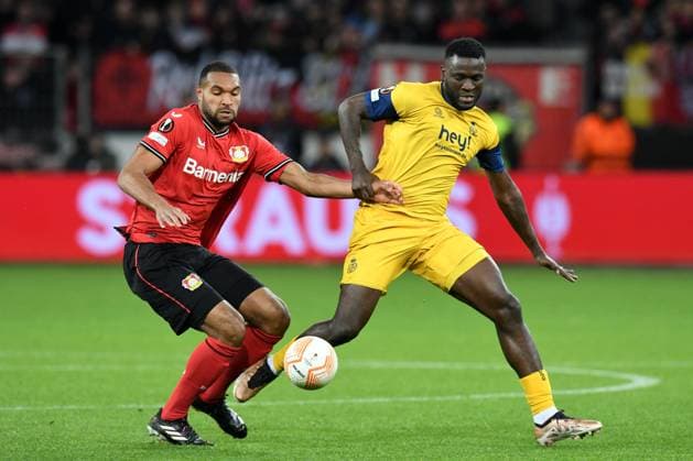 Jonathan Tah ( Bayer 04 Leverkusen ) im Zweikampf mit Victor Boniface ( Union Saint-Gilloise ). GER, Bayer 04 Leverkusen vs Union Saint-Gilloise, Fussball, Europa League, Viertelfinale Hinspiel, Spielzeit 2022 2023, 13.04.2023 DFL REGULATIONS PROHIBIT ANY USE OF PHOTOGRAPHS AS IMAGE SEQUENCES AND OR QUASI-VIDEO GER, Bayer 04 Leverkusen vs Union Saint-Gilloise, Fussball, Europa League, Viertelfinale Hinspiel, Spielzeit 2022 2023, 13.04.2023 Leverkusen Copyright: xEibner-Pressefoto ThomasxThienelx EP_TTL