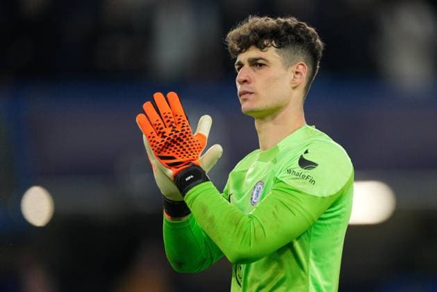 Mandatory Credit: Photo by Dave Shopland Shutterstock (13876303bm) Chelsea goalkeeper Kepa Arrizabalaga applauds the fans Chelsea v Real Madrid, UEFA Champions League, Quarter-Final, Second Leg, Football, Stamford Bridge, London, UK - 18 Apr 2023 Chelsea v Real Madrid, UEFA Champions League, Quarter-Final, Second Leg, Football, Stamford Bridge, London, UK - 18 Apr 2023 Copyright: xDavexShopland Shutterstockx 13876303bm