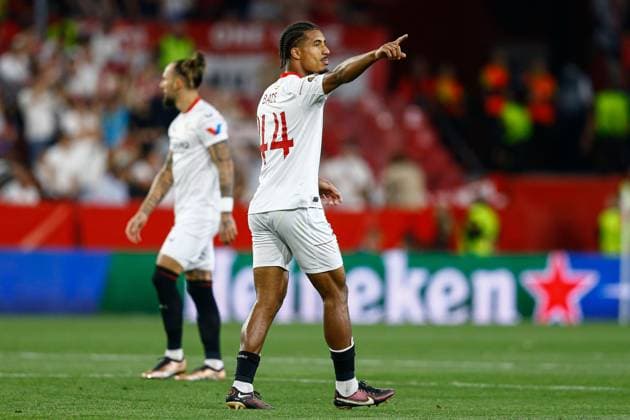 Mandatory Credit: Photo by Pressinphoto Shutterstock (13880830r) Loic Bade of Sevilla FC Sevilla FC v Manchester United, ManU UEFA Europa League, Quarter-Finals, second leg. Football, Ramon Sanchez Pizjuan Stadium, Sevilla, Spain - 20 April 2023 Editorial use only Sevilla FC v Manchester United, UEFA Europa League, Quarter-Finals, second leg. Football, Ramon Sanchez Pizjuan Stadium, Sevilla, Spain - 20 April 2023 Editorial use only Copyright: xPressinphoto Shutterstockx 13880830r