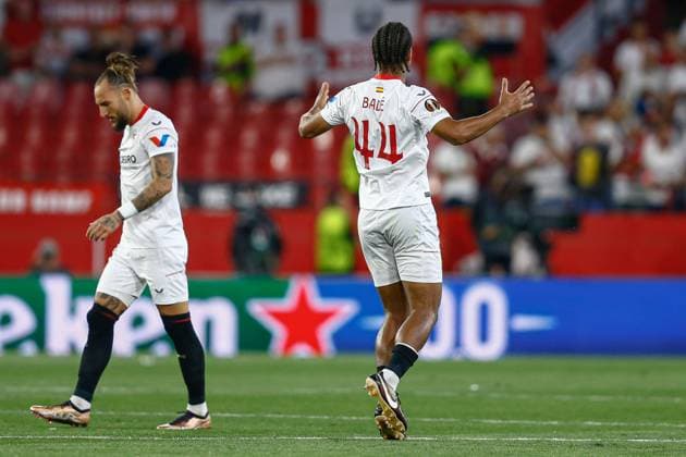 Mandatory Credit: Photo by Pressinphoto Shutterstock (13880830s) Loic Bade of Sevilla FC Sevilla FC v Manchester United, ManU UEFA Europa League, Quarter-Finals, second leg. Football, Ramon Sanchez Pizjuan Stadium, Sevilla, Spain - 20 April 2023 Editorial use only Sevilla FC v Manchester United, UEFA Europa League, Quarter-Finals, second leg. Football, Ramon Sanchez Pizjuan Stadium, Sevilla, Spain - 20 April 2023 Editorial use only Copyright: xPressinphoto Shutterstockx 13880830s