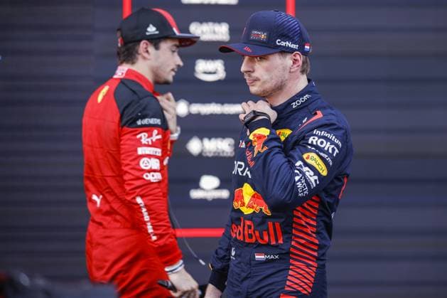 Sport Bilder des Tages VERSTAPPEN Max (ned), Red Bull Racing RB19, portrait LECLERC Charles (mco), Scuderia Ferrari SF-23, portrait during the Formula 1 Azerbaijan Grand Prix 2023, 4th round of the 2023 Formula One World Championship, WM, Weltmeisterschaft from April 28 to 30, 2023 on the Baku City Circuit, in Baku, Azerbaijan - F1 - AZERBAIJAN GRAND PRIX 2023 DPPI Panoramic 00122008__R5_0333