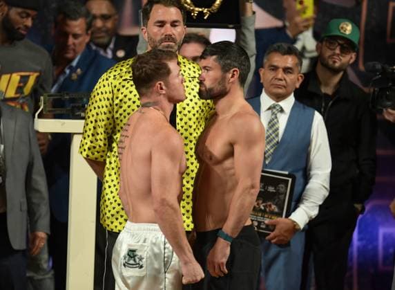 RECORD DATE NOT STATED Boxeo 2023 Saul -Canelo- Alvarez (MEX) vs John Ryder (ENG) Weigh-in ceremony (L-R), Saul -Canelo- Alvarez (MEX) and John Ryder (ENG) during the weigh-in ceremony prior to the fight The King Coming Home for the Super Middleweight titles, endorsed by the World Boxing Council (WBC), the World Boxing Organization (WBO), the World Boxing Association (WBA) and the International Boxing Federation (IBF), at Santos Degollado Theater, on May 5, 2023. <br><br> (I-D), Saul -Canelo- Alvarez (MEX) y John Ryder (ENG) durante la ceremonia de pesaje previo a la pelea The King Coming Home por los titulos Supermedio, avalados por el Consejo Mundial de Boxeo (CMB), la Organizacion Mundial de Boxeo (OMB), la Asociacion Mundial de Boxeo (AMB) y la Federacion Internacional de Boxeo (IBF), en el Teatro Santos Degollado, el 05 de Mayo de 2023. GUADALAJARA JALISCO MEXICO Copyright: xAdrianxMaciasx 20230505155212_BOX_2023_ALV_RYD_WEIGH_ALVAREZ51