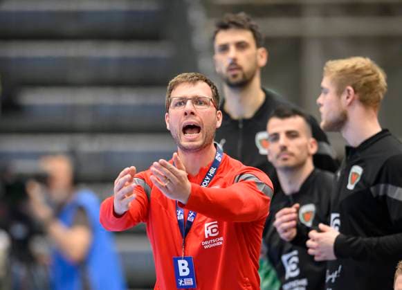 Trainer Jaron SIEWERT (B) Gestik, geste, Handball 1. Bundesliga, 30. Spieltag, Bergischer HC (BHC) - Fuechse Berlin (B) 34:30, am 14.05.2023 in Duesseldorf Deutschland. ÂÂ