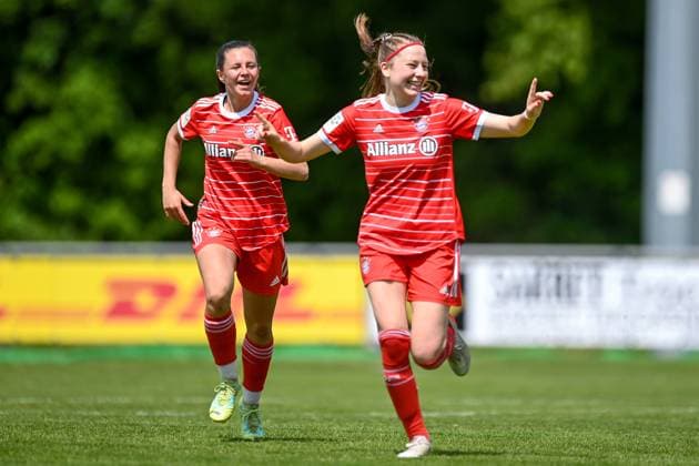 v.li.: Sophia Weixler (FCB, 16) Marlene Wild (FCB, 3) mit Torjubel, Jubel, Torjubel, Torerfolg, celebrate the goal, goal, celebration, Jubel ueber das Tor zum 1:0 durch Marlene Wild (FCB, 3), optimistisch, Action, Aktion, 21.05.2023, Aschheim (Deutschland), Fussball,2. Frauen-Bundesliga, FC Bayern München II - 1. FC Nürnberg, DFB DFL REGULATIONS PROHIBIT ANY USE OF PHOTOGRAPHS AS IMAGE SEQUENCES AND OR QUASI-VIDEO.