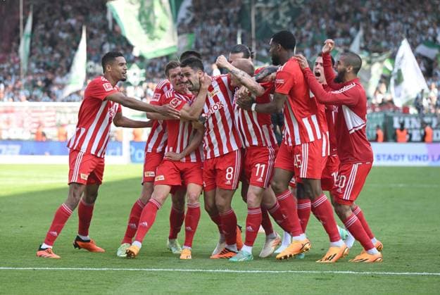 Fussball, Herren, Saison 2022 2023, 1. Bundesliga (34. Spieltag), 1. FC Union Berlin - Werder Bremen,v. l. Danilho Doekhi (1. FC Union), Kevin Behrens (1. FC Union Berlin), Rani Khedira (1. FC Union Berlin), Sven Michel (1. FC Union) Jordan Siebatcheu (1. FC Union Berlin), Aissa Laidouni (1. FC Union Berlin), Jubel nach Tor zum 1:0, 27.05.2023, Copyright: xMatthiasxKochx